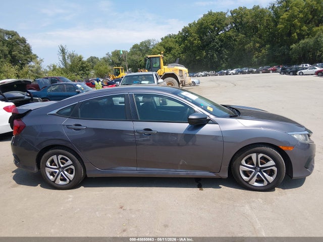 45850863 :رقم المزاد ، 19XFC2F58GE013449 vin ، 2016 Honda Civic Lx مزاد بيع