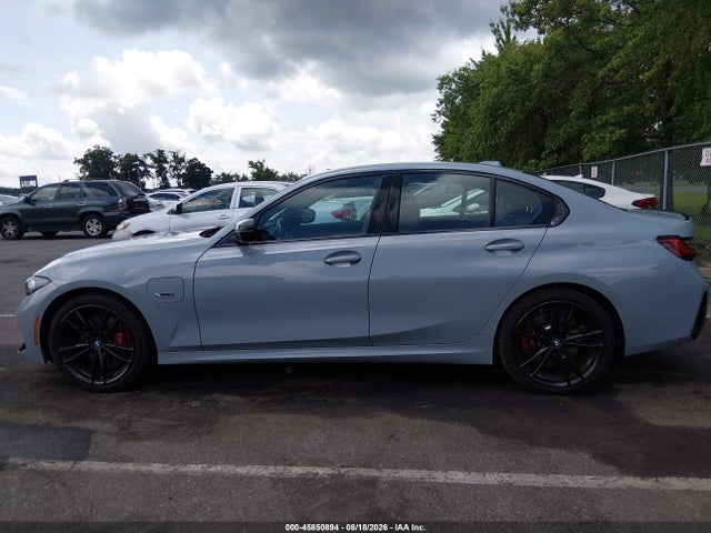 2023 Bmw 330e Xdrive მანქანა იყიდება აუქციონზე, vin: 3MW39FS04P8D06005, აუქციონის ნომერი: 45850894