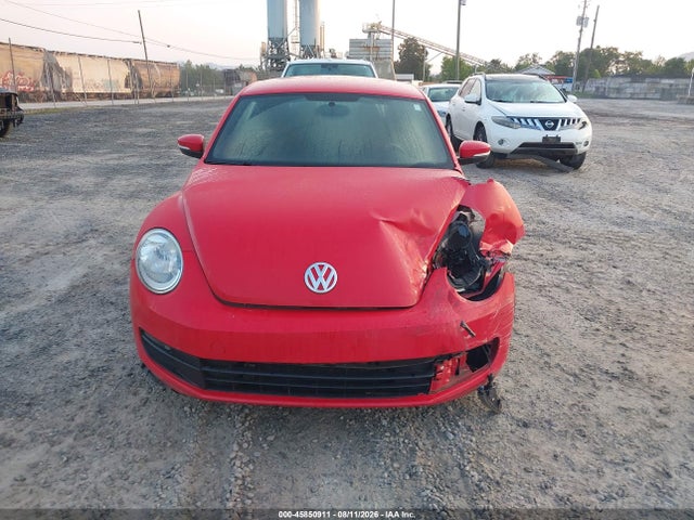 2012 Volkswagen Beetle 2.5l მანქანა იყიდება აუქციონზე, vin: 3VWJP7AT8CM646189, აუქციონის ნომერი: 45850911