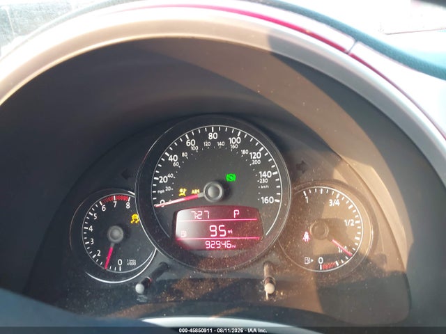 2012 Volkswagen Beetle 2.5l მანქანა იყიდება აუქციონზე, vin: 3VWJP7AT8CM646189, აუქციონის ნომერი: 45850911