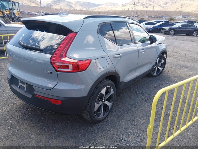 YV4L12UL7R2292089 Volvo Xc40 B5 Plus Dark Theme