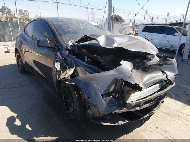 Продаж на аукціоні авто 2024 Tesla Model Y Long Range Dual Motor All-wheel Drive, vin: 7SAYGDEE8RA237067, номер лоту: 45851096