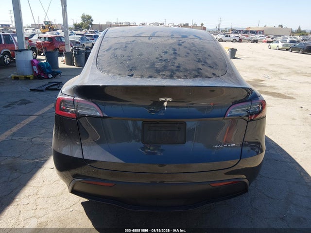 Продажа на аукционе авто 2024 Tesla Model Y Long Range Dual Motor All-wheel Drive, vin: 7SAYGDEE8RA237067, номер лота: 45851096