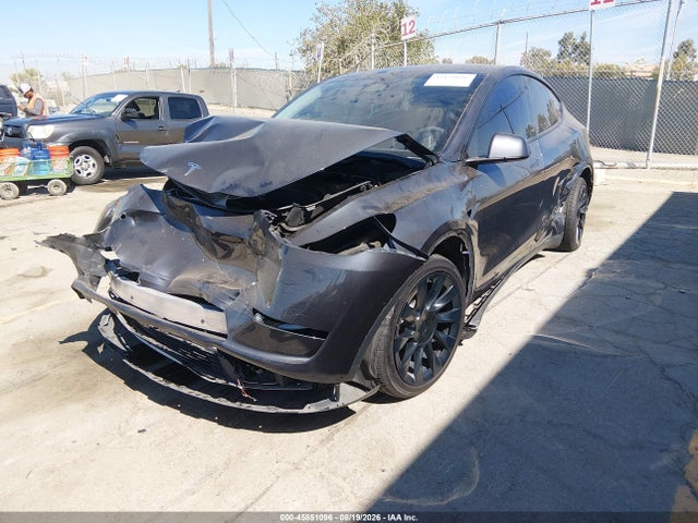 Продажа на аукционе авто 2024 Tesla Model Y Long Range Dual Motor All-wheel Drive, vin: 7SAYGDEE8RA237067, номер лота: 45851096