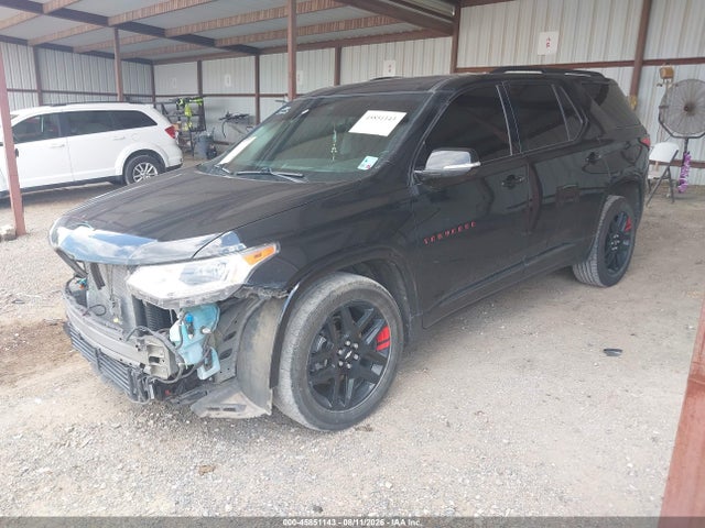 Chevrolet Traverse Premier 2018 1GNERKKW5JJ261068 Image 2