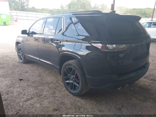 Chevrolet Traverse Premier 2018 1GNERKKW5JJ261068 Image 3