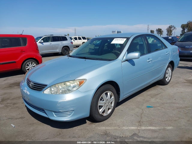 Продажа на аукционе авто 2005 Toyota Camry Le, vin: 4T1BE32K45U977745, номер лота: 45851261