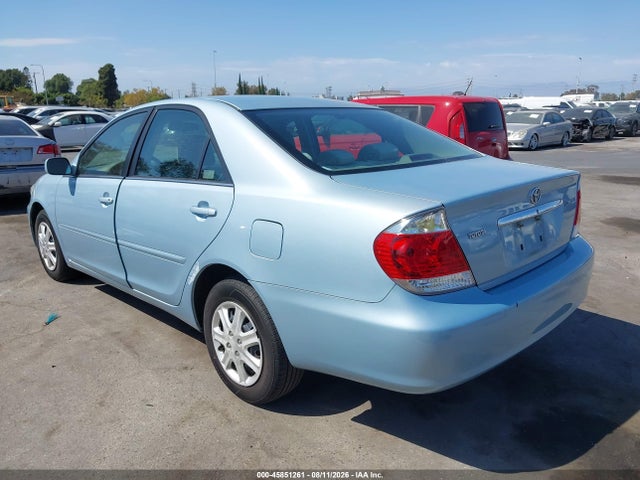 Продажа на аукционе авто 2005 Toyota Camry Le, vin: 4T1BE32K45U977745, номер лота: 45851261