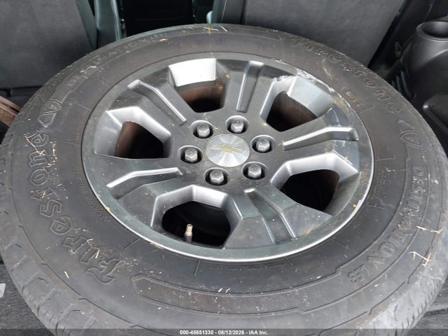 1GNSKBKC7JR277559 Chevrolet Tahoe Lt