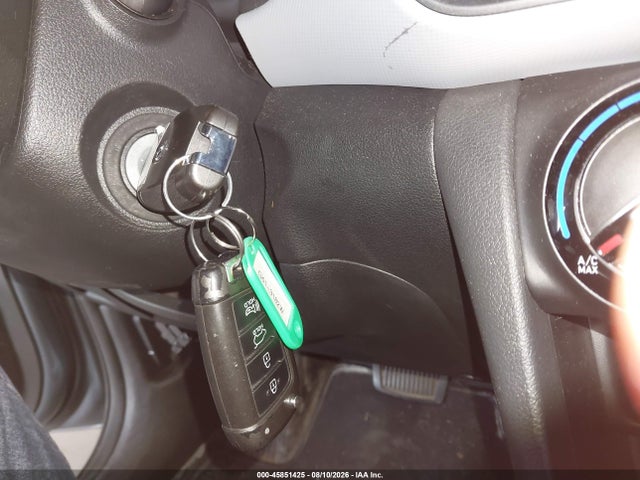 45851425 :رقم المزاد ، KM8K1CAA0LU408165 vin ، 2020 Hyundai Kona Se مزاد بيع