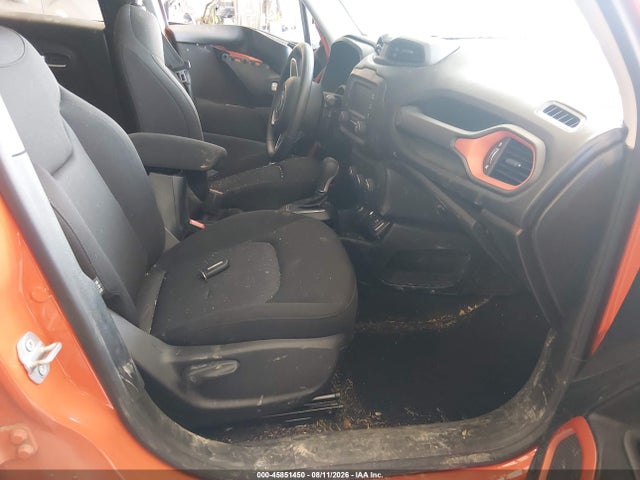 2018 Jeep Renegade Upland Edition 4x4 მანქანა იყიდება აუქციონზე, vin: ZACCJBAB2JPJ17352, აუქციონის ნომერი: 45851450