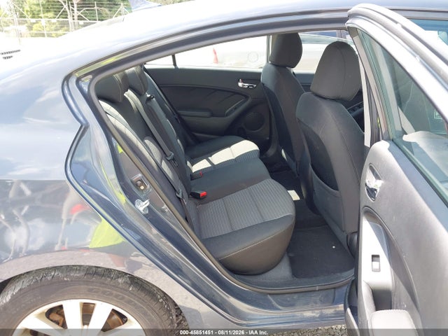 KNAFX4A60G5608952 KIA FORTE LX