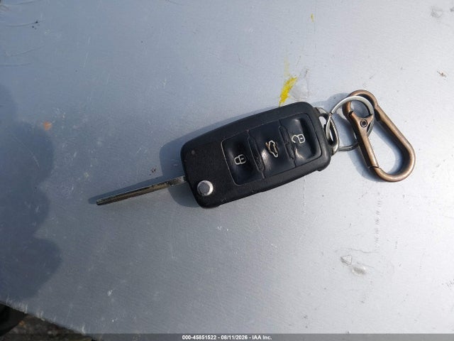 2011 Volkswagen Jetta 2.0l S მანქანა იყიდება აუქციონზე, vin: 3VW2K7AJXBM380593, აუქციონის ნომერი: 45851522