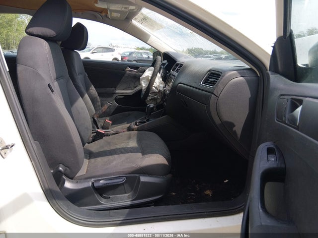 2011 Volkswagen Jetta 2.0l S მანქანა იყიდება აუქციონზე, vin: 3VW2K7AJXBM380593, აუქციონის ნომერი: 45851522