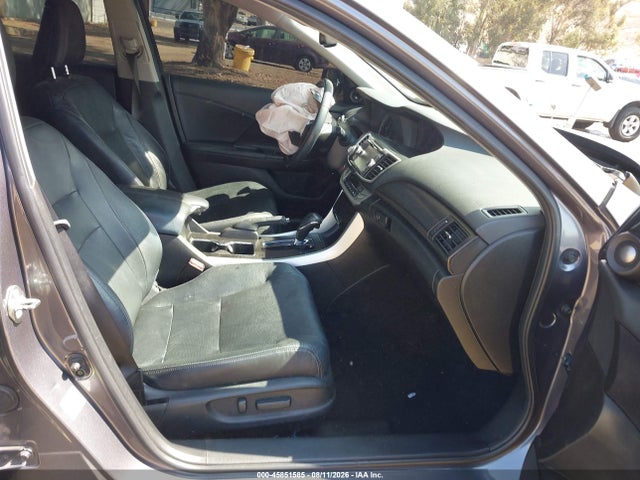 45851585 :رقم المزاد ، 1HGCR3F88FA022527 vin ، 2015 Honda Accord Ex-l V-6 مزاد بيع