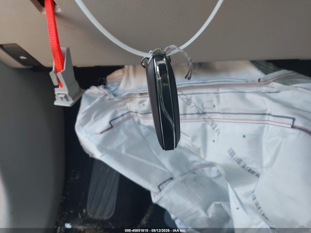45851610 :رقم المزاد ، 2C4RC1BG8HR571381 vin ، 2017 Chrysler Pacifica Touring-l مزاد بيع