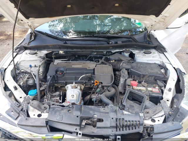 45851649 :رقم المزاد ، 1HGCR2F36HA050635 vin ، 2017 Honda Accord Lx مزاد بيع