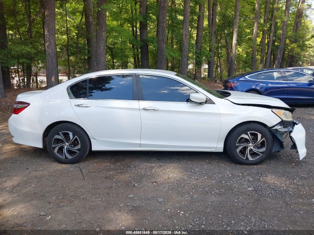 45851649 :رقم المزاد ، 1HGCR2F36HA050635 vin ، 2017 Honda Accord Lx مزاد بيع
