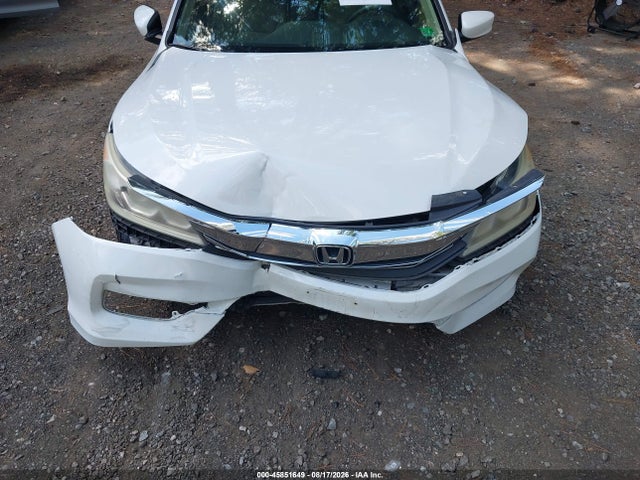 45851649 :رقم المزاد ، 1HGCR2F36HA050635 vin ، 2017 Honda Accord Lx مزاد بيع