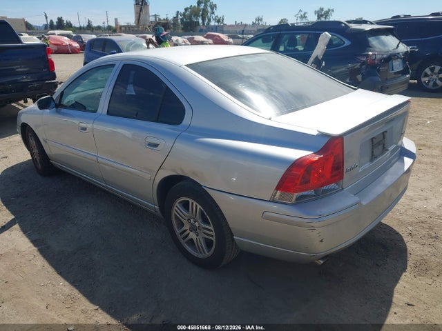 Продажа на аукционе авто 2005 Volvo S60 2.5t A/2.5t A Sr W/premium Package, vin: YV1RS592552473823, номер лота: 45851668