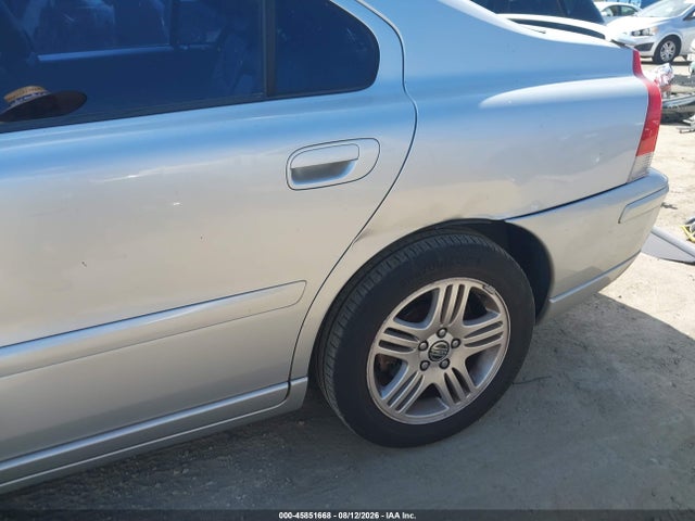 Продажа на аукционе авто 2005 Volvo S60 2.5t A/2.5t A Sr W/premium Package, vin: YV1RS592552473823, номер лота: 45851668