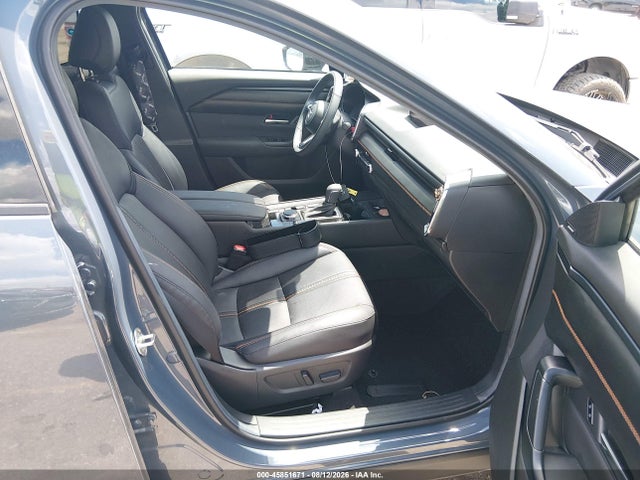 Auction sale of the 2025 Mazda Cx-50 Hybrid Premium Plus Package, vin: 7MMVAAEW7SN101810, lot number: 45851671