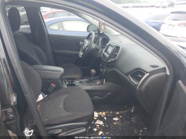 45851685 :رقم المزاد ، 1C4PJLCB0KD285188 vin ، 2019 Jeep Cherokee Latitude Fwd مزاد بيع