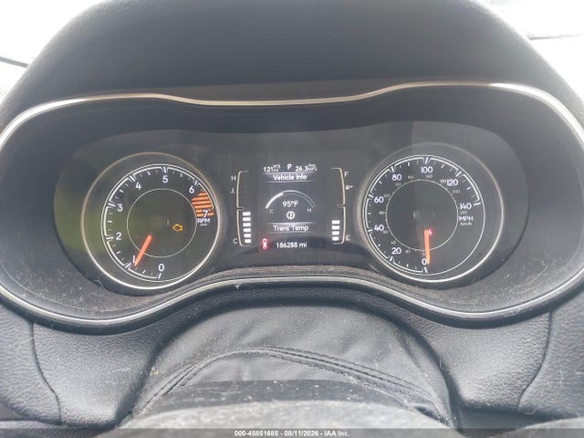45851685 :رقم المزاد ، 1C4PJLCB0KD285188 vin ، 2019 Jeep Cherokee Latitude Fwd مزاد بيع
