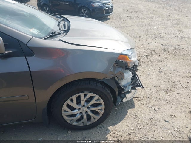 2T1BURHE2JC109102 Toyota COROLLA LE