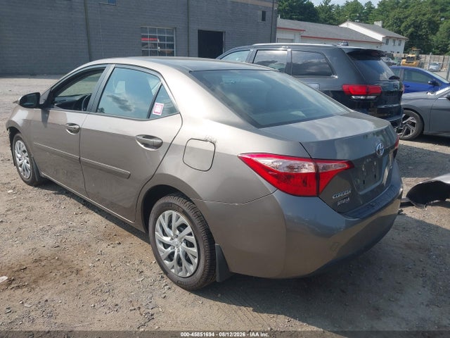 2T1BURHE2JC109102 Toyota COROLLA LE