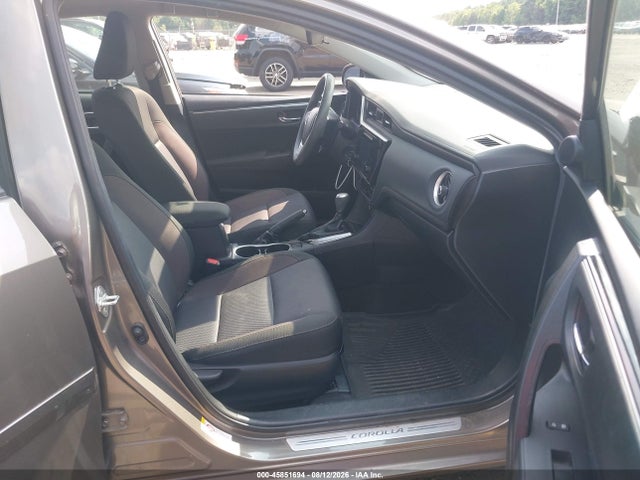 2T1BURHE2JC109102 Toyota COROLLA LE