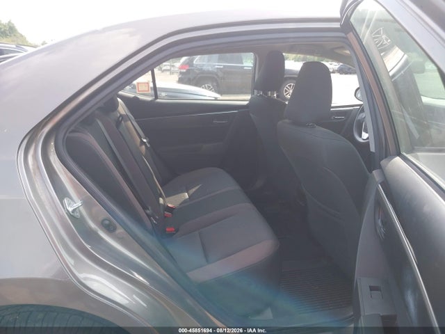 2T1BURHE2JC109102 Toyota COROLLA LE