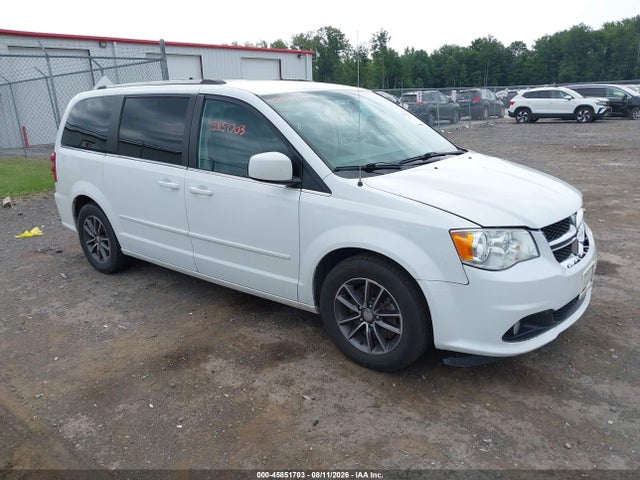 Auction sale of the 2017 Dodge Grand Caravan Sxt, vin: 2C4RDGCG8HR826061, lot number: 45851703