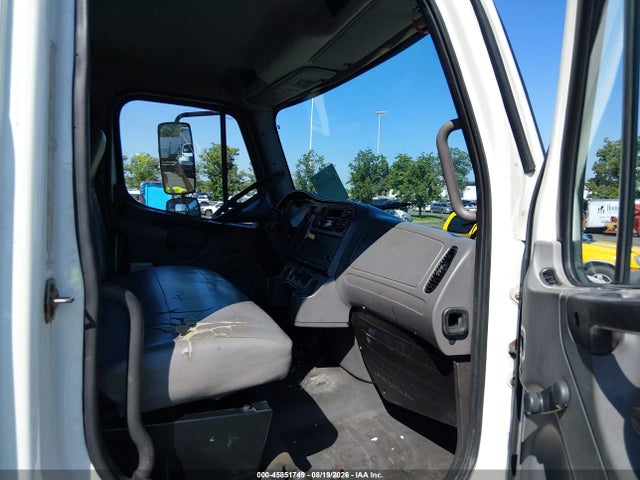 Продаж на аукціоні авто 2006 Freightliner M2 106 Medium Duty, vin: 1FVACWDC26HW75074, номер лоту: 45851749