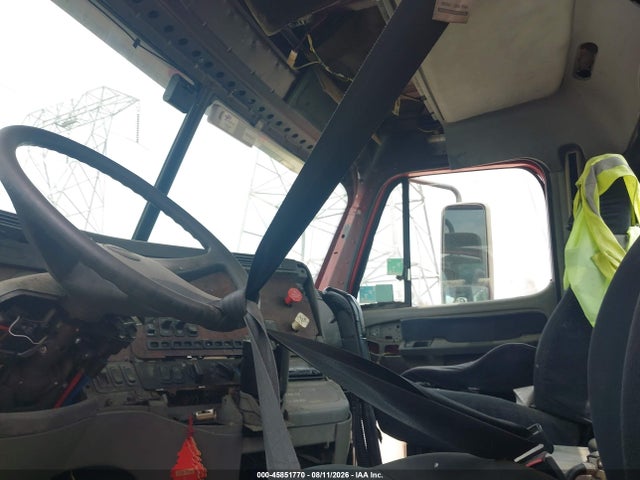 Продаж на аукціоні авто 2002 Freightliner Conventional St112, vin: 1FUJA9ASX2LJ67563, номер лоту: 45851770