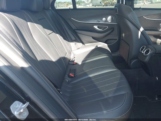 Продаж на аукціоні авто 2018 Mercedes-benz E 300, vin: WDDZF4JBXJA370175, номер лоту: 45851870