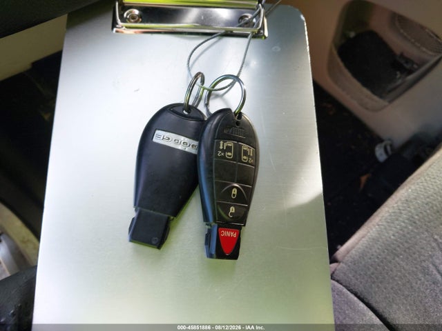 45851886 :رقم المزاد ، 2C4RDGDG2CR100834 vin ، 2012 Dodge Grand Caravan Crew مزاد بيع
