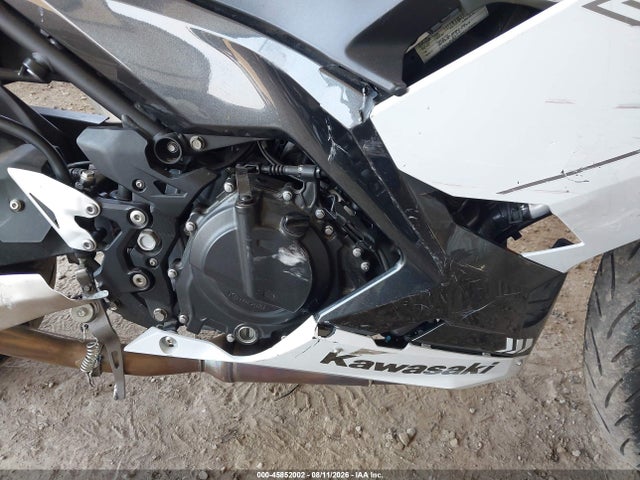 Kawasaki EX400 2023 JKAEXKH13PDAS1127 Image 8