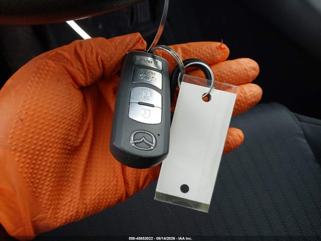 Продажа на аукционе авто 2014 Mazda Mazda3 I Sport, vin: JM1BM1U76E1146866, номер лота: 45852022