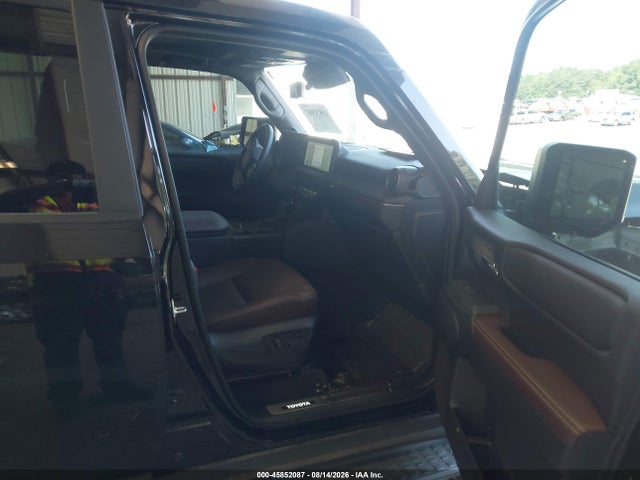 Продажа на аукционе авто 2025 Toyota Land Cruiser, vin: JTEABFAJ3S5009849, номер лота: 45852087