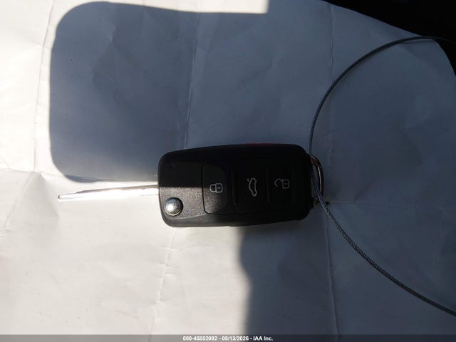 45852092 :رقم المزاد ، WVWGD7AJ7BW179477 vin ، 2011 Volkswagen Gti 4-door مزاد بيع