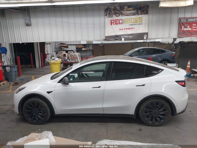 45852141 :رقم المزاد ، 7SAYGDEE5NF355364 vin ، 2022 Tesla Model Y Long Range Dual Motor All-wheel Drive مزاد بيع