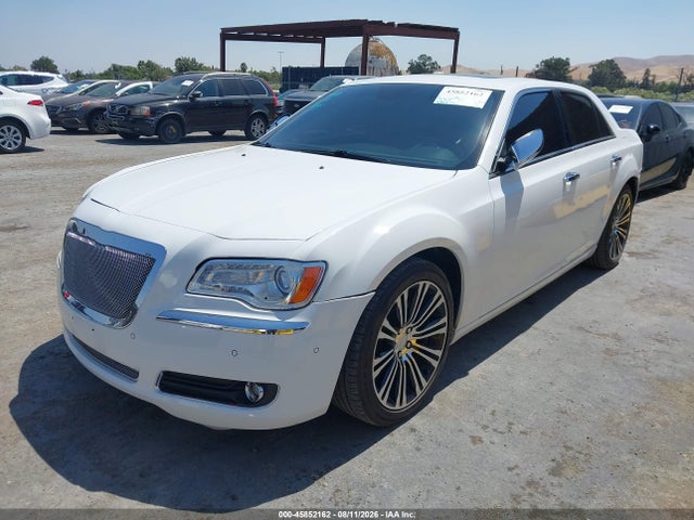 Chrysler 300C 2014 2C3CCAEG1EH281488 Image 2