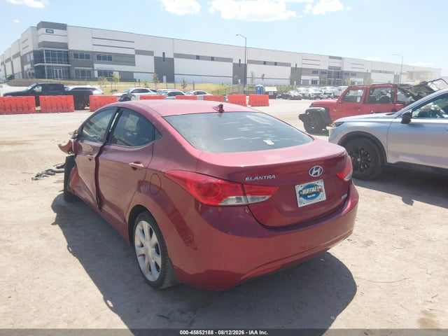 2013 Hyundai Elantra Limited მანქანა იყიდება აუქციონზე, vin: 5NPDH4AE5DH425315, აუქციონის ნომერი: 45852188