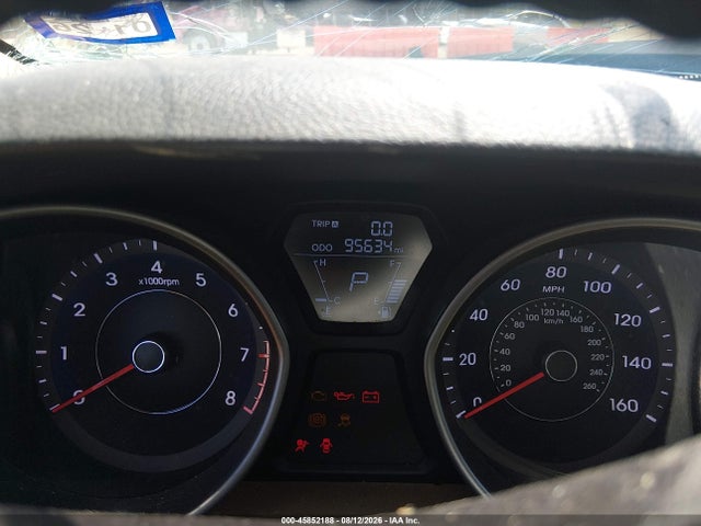 2013 Hyundai Elantra Limited მანქანა იყიდება აუქციონზე, vin: 5NPDH4AE5DH425315, აუქციონის ნომერი: 45852188