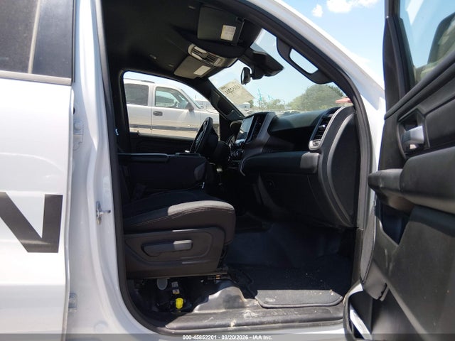 Продаж на аукціоні авто 2025 Ram 1500 Tradesman  4x4 6'4 Box, vin: 1C6SRFNP7SN604102, номер лоту: 45852201