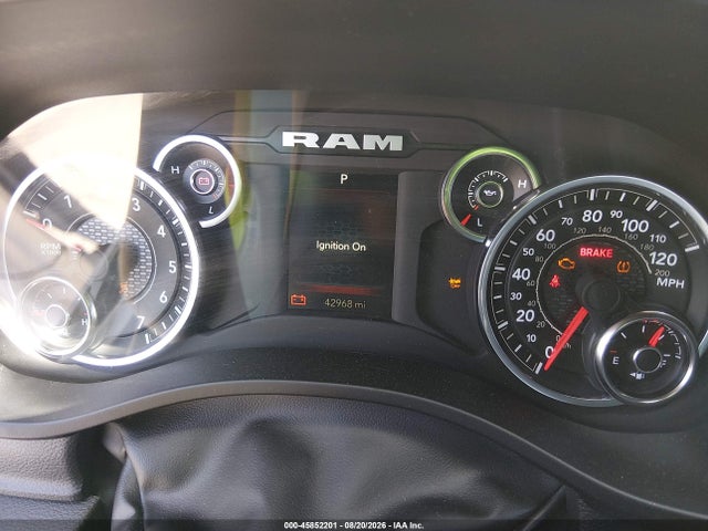 Продаж на аукціоні авто 2025 Ram 1500 Tradesman  4x4 6'4 Box, vin: 1C6SRFNP7SN604102, номер лоту: 45852201