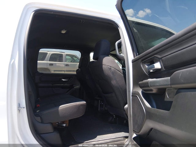 Продаж на аукціоні авто 2025 Ram 1500 Tradesman  4x4 6'4 Box, vin: 1C6SRFNP7SN604102, номер лоту: 45852201