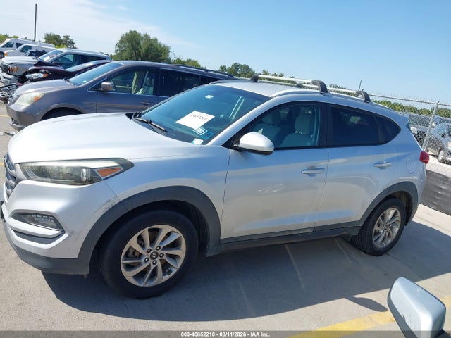 Продажа на аукционе авто 2016 Hyundai Tucson Se, vin: KM8J33A44GU076799, номер лота: 45852210