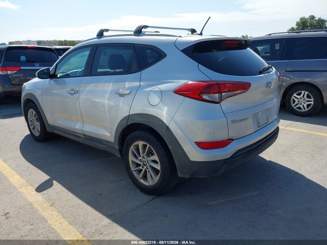 Продажа на аукционе авто 2016 Hyundai Tucson Se, vin: KM8J33A44GU076799, номер лота: 45852210